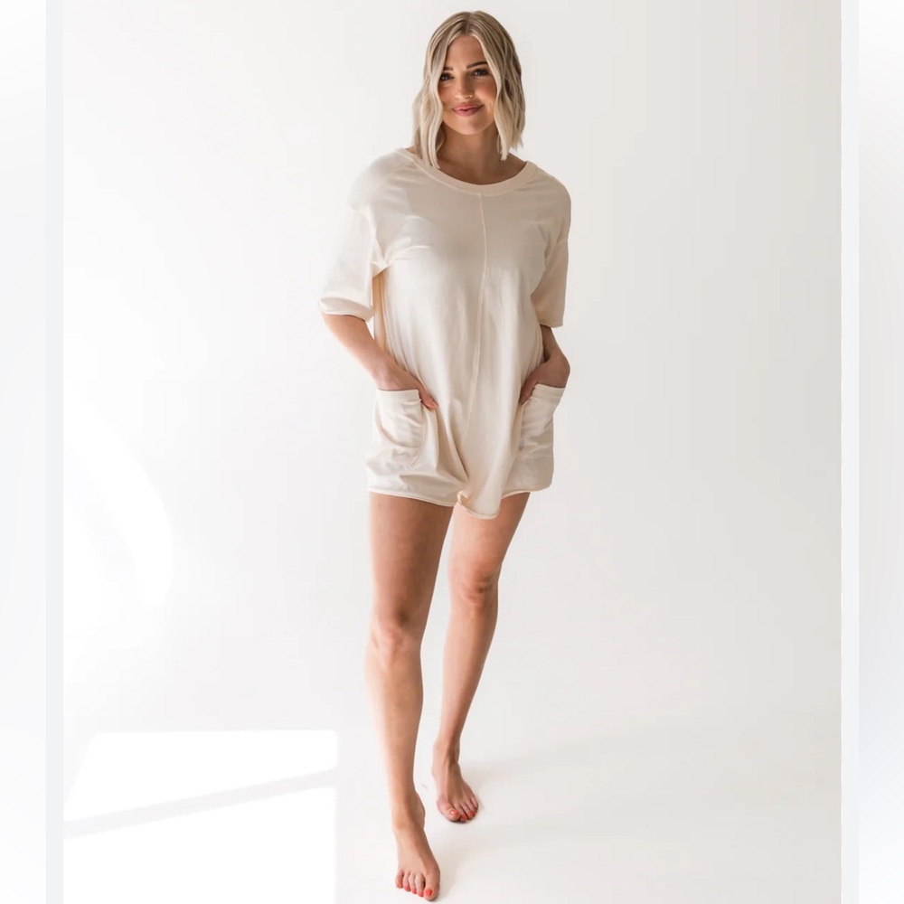 Free People Movement Hot Shot Tee Romper XL – Cream Oversized Lounge One Piece